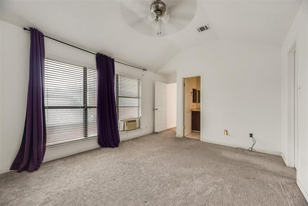 1613 Kingspoint Drive Property Photo 12