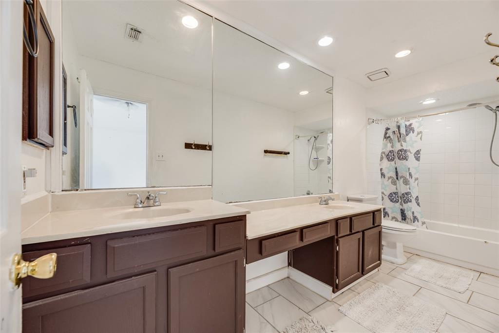 1613 Kingspoint Drive Property Photo 13
