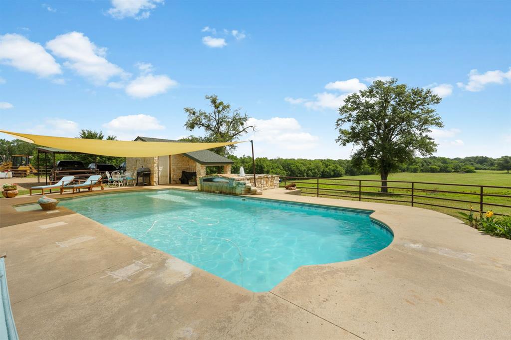 13494 County Road 2919 Property Photo 4