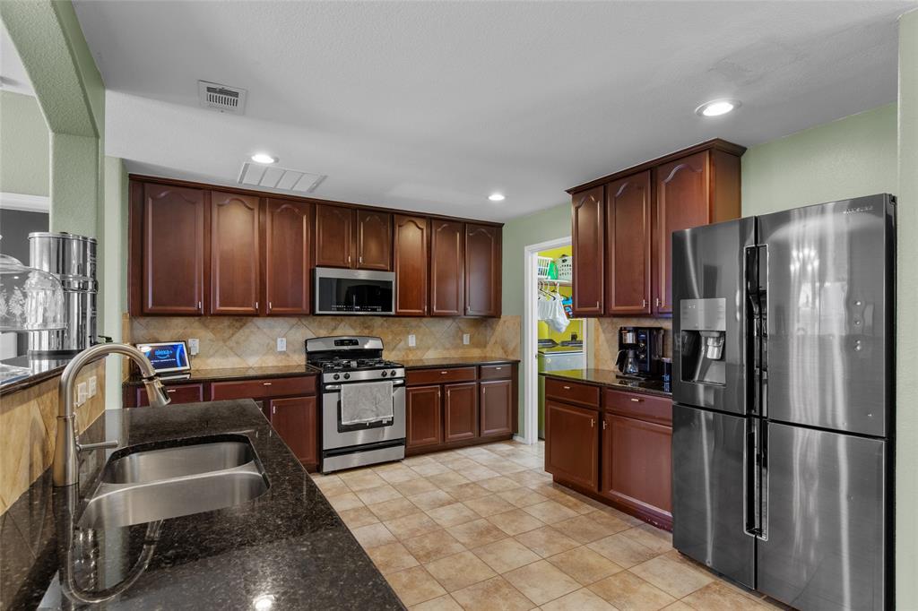 3213 Evening Wind Road Property Photo 11