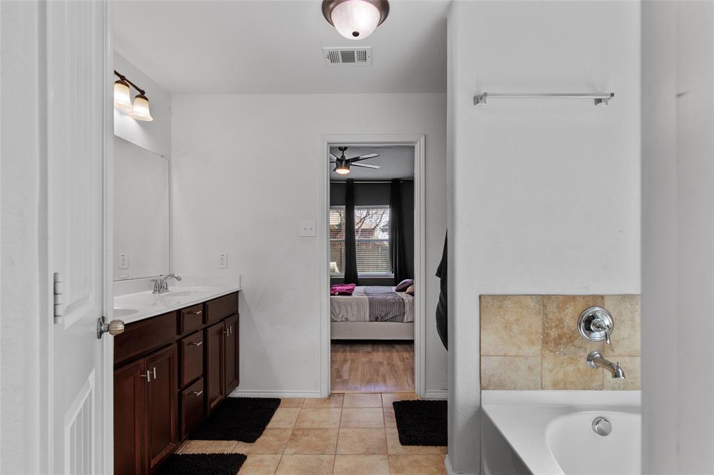3213 Evening Wind Road Property Photo 13
