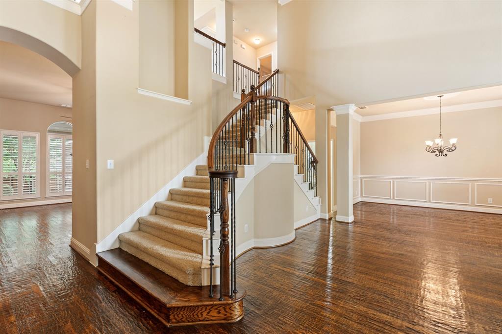 1750 Lake Forest Drive Property Photo 1
