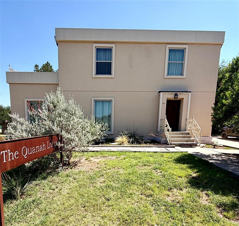 901 W Third Street Property Photo 1