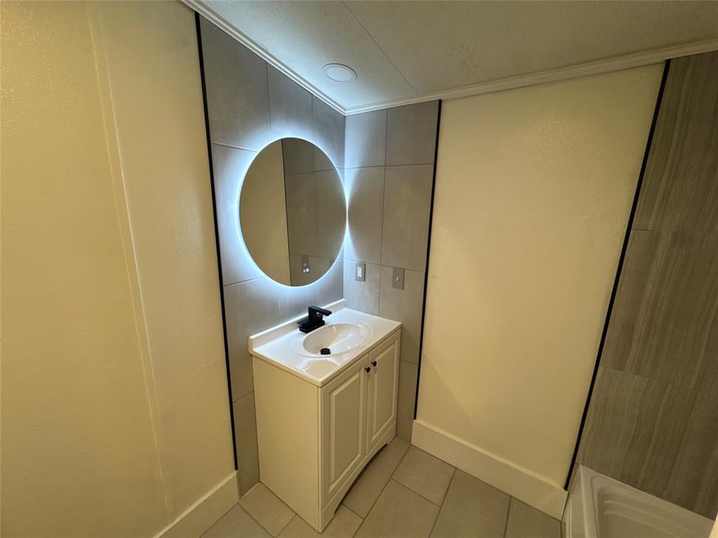 1208 Casa Lane Property Photo 5