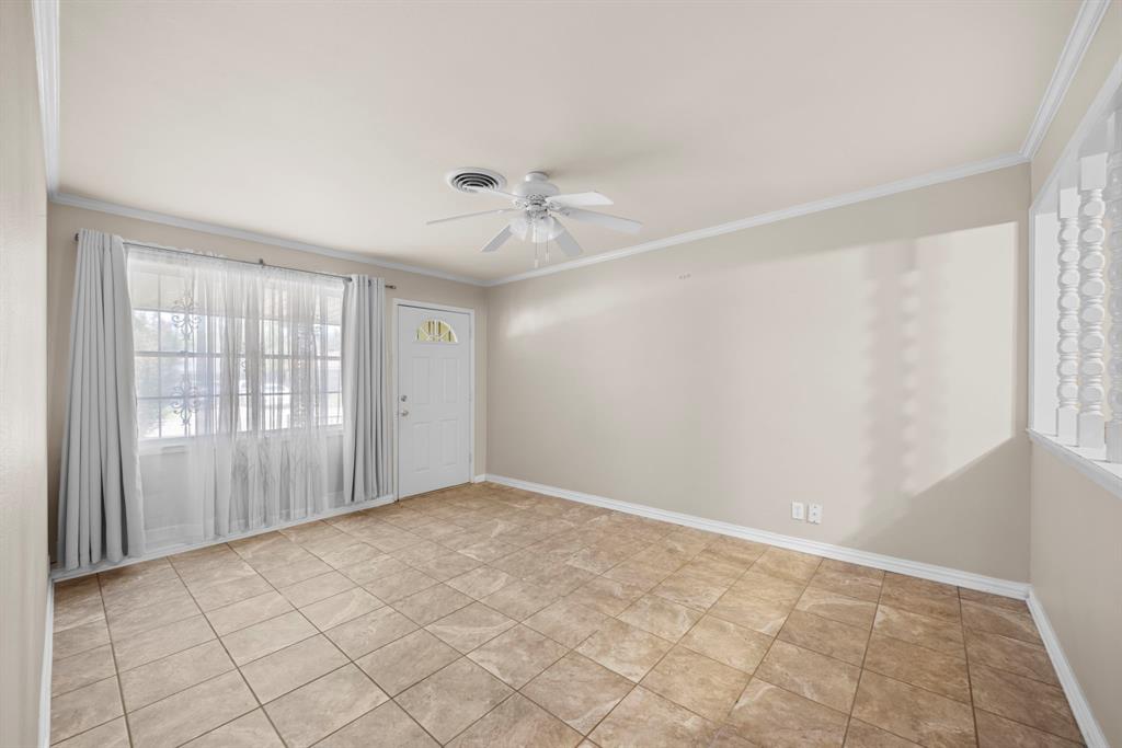 3817 Lancelot Lane Property Photo 4