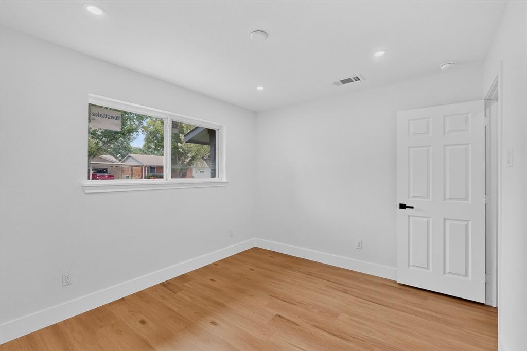 409 Opal Street Property Photo 25