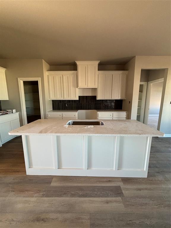 7654 Wildflower Way Property Photo 4