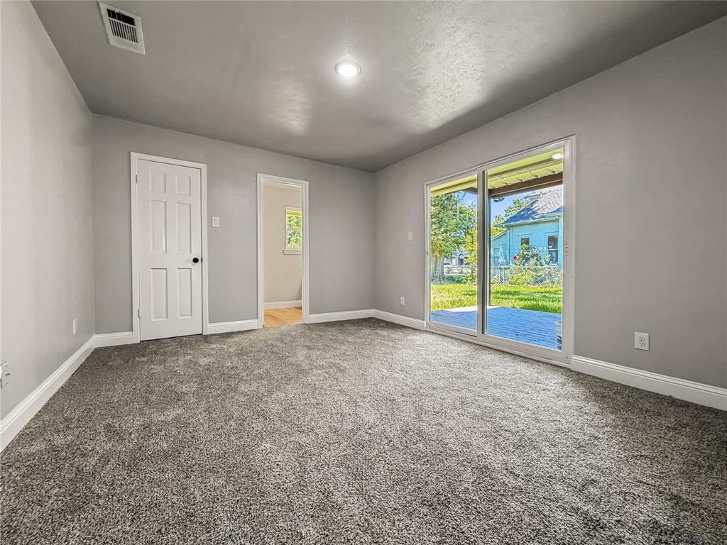 1901 Park Street Property Photo 19