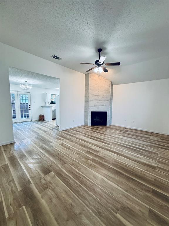 1541 Collin Drive Property Photo 2