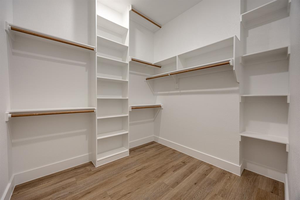 5208 Helmick Property Photo 20