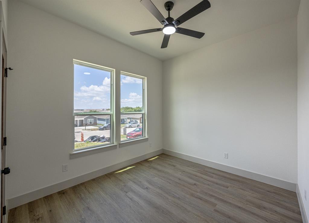 5208 Helmick Property Photo 21