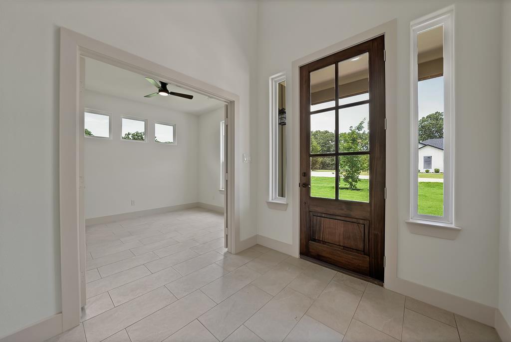 287 Hickory Court Property Photo 6