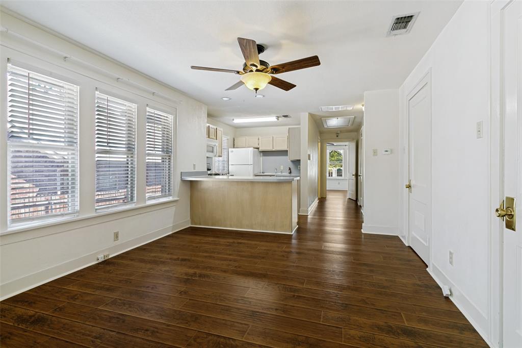 3951 Lafayette Avenue Property Photo 8