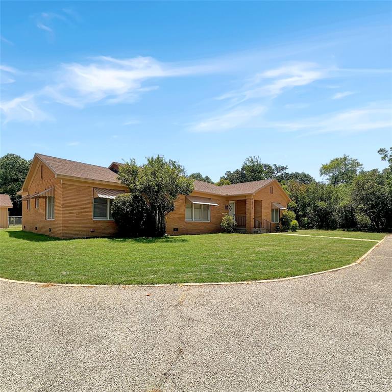 3412 4th Street Property Photo 3