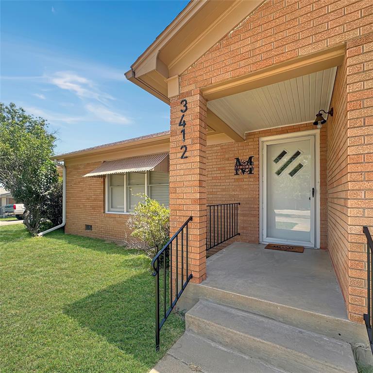 3412 4th Street Property Photo 4