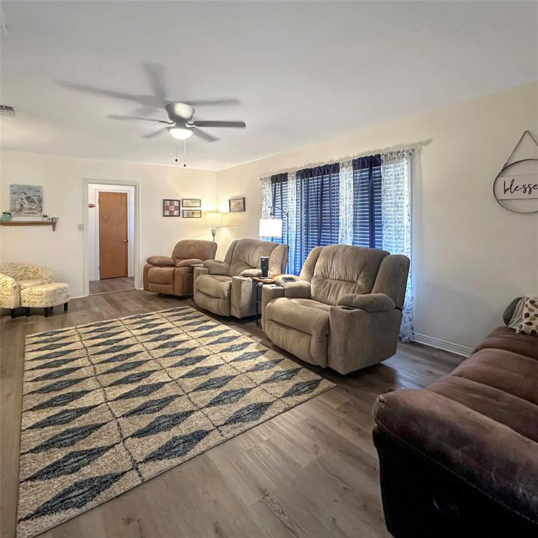 3412 4th Street Property Photo 5