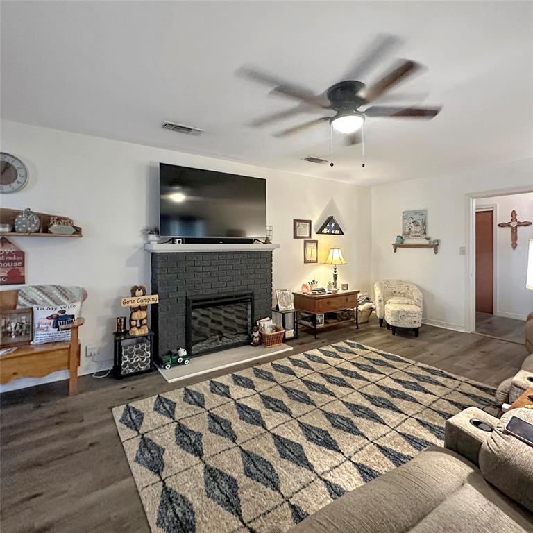 3412 4th Street Property Photo 6