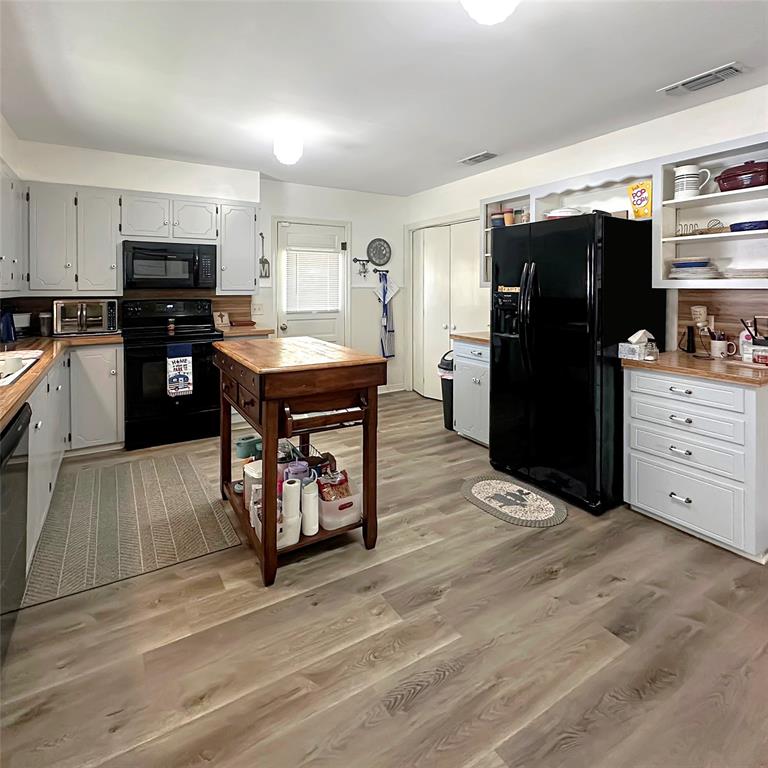 3412 4th Street Property Photo 9