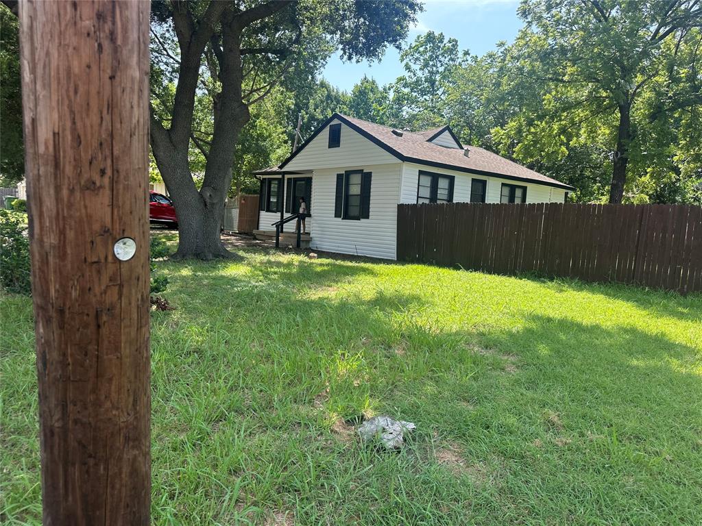 1602 Bruce Drive Property Photo 1