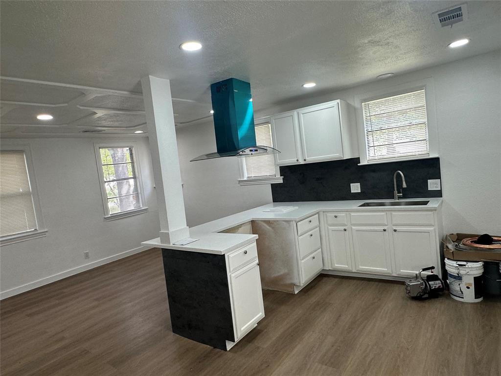 1602 Bruce Drive Property Photo 3