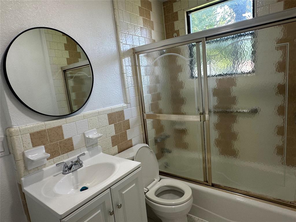 1602 Bruce Drive Property Photo 8