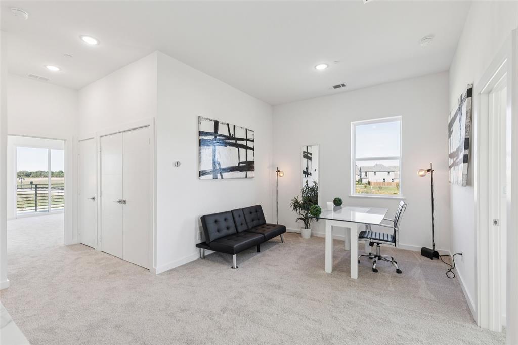 4035 Belair Boulevard Property Photo 7