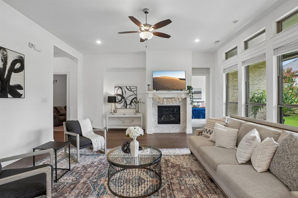 1816 Longspur Drive Property Photo 3