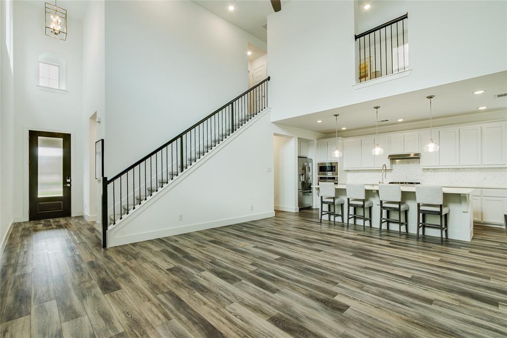 2412 Elm Place Property Photo 7