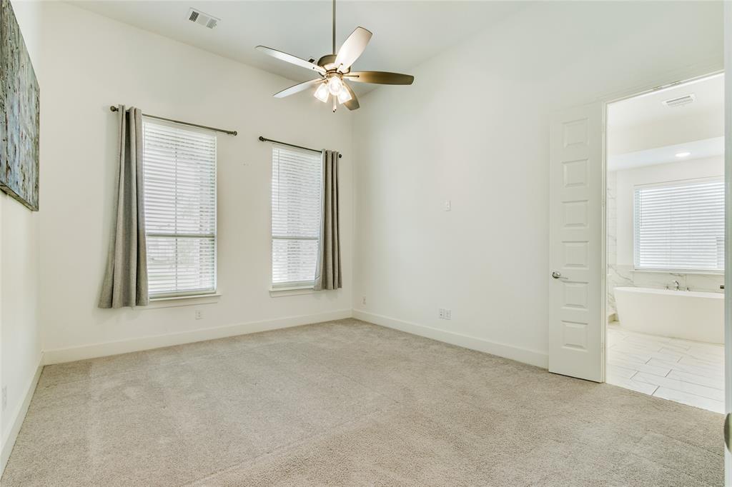 2412 Elm Place Property Photo 14