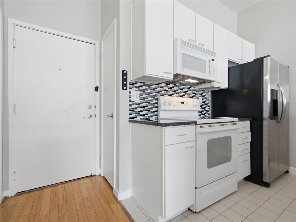 3015 Bryan Street 2f Property Photo 12