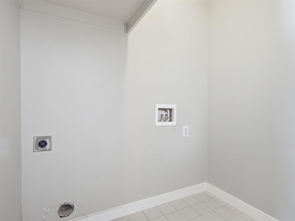 3015 Bryan Street 2f Property Photo 15