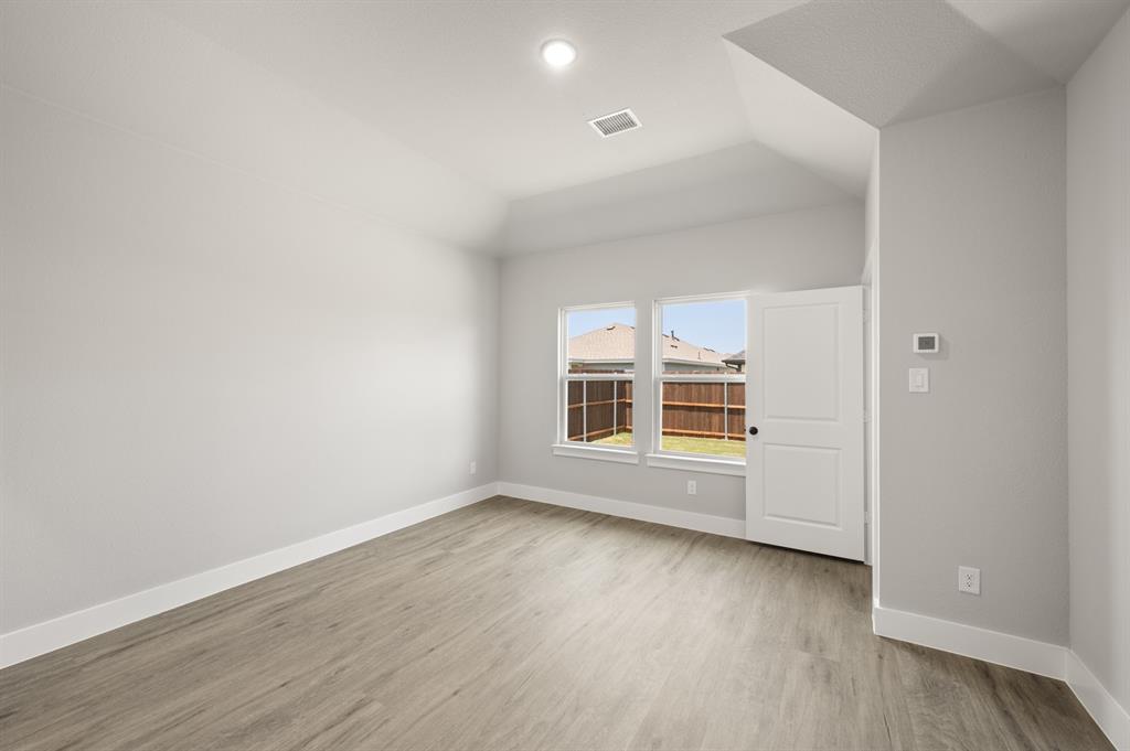 7412 Summer Sunset Drive Property Photo 20