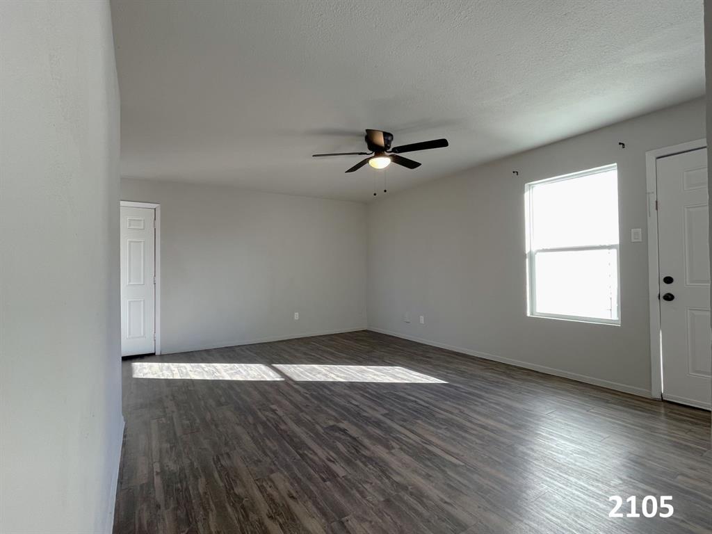 2101 Knoll Crest Drive 2101, 2103, 2105, 2107 Property Photo 16