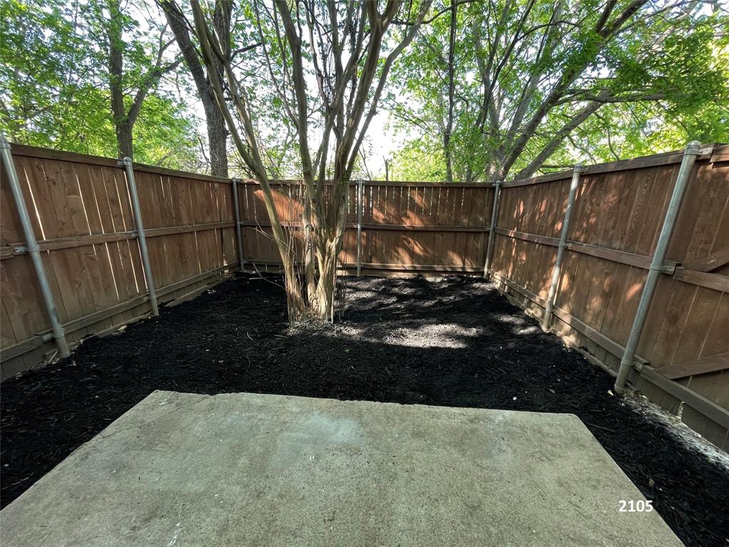 2101 Knoll Crest Drive 2101, 2103, 2105, 2107 Property Photo 20