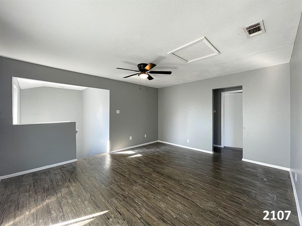 2101 Knoll Crest Drive 2101, 2103, 2105, 2107 Property Photo 23