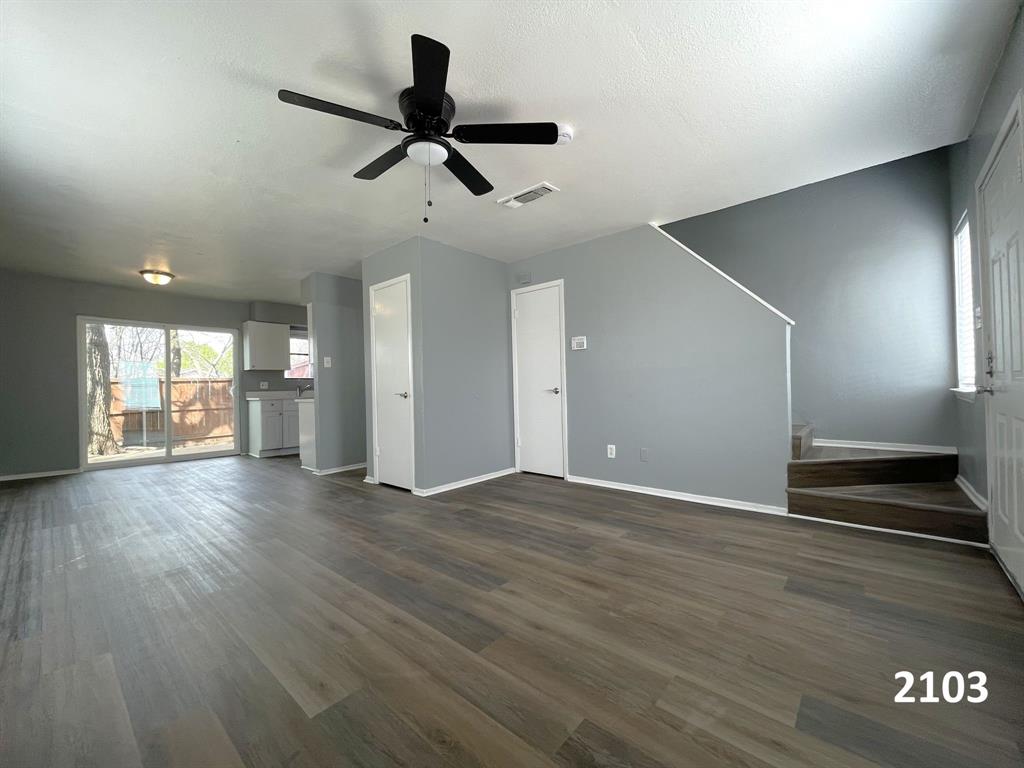 2101 Knoll Crest Drive 2101, 2103, 2105, 2107 Property Photo 32