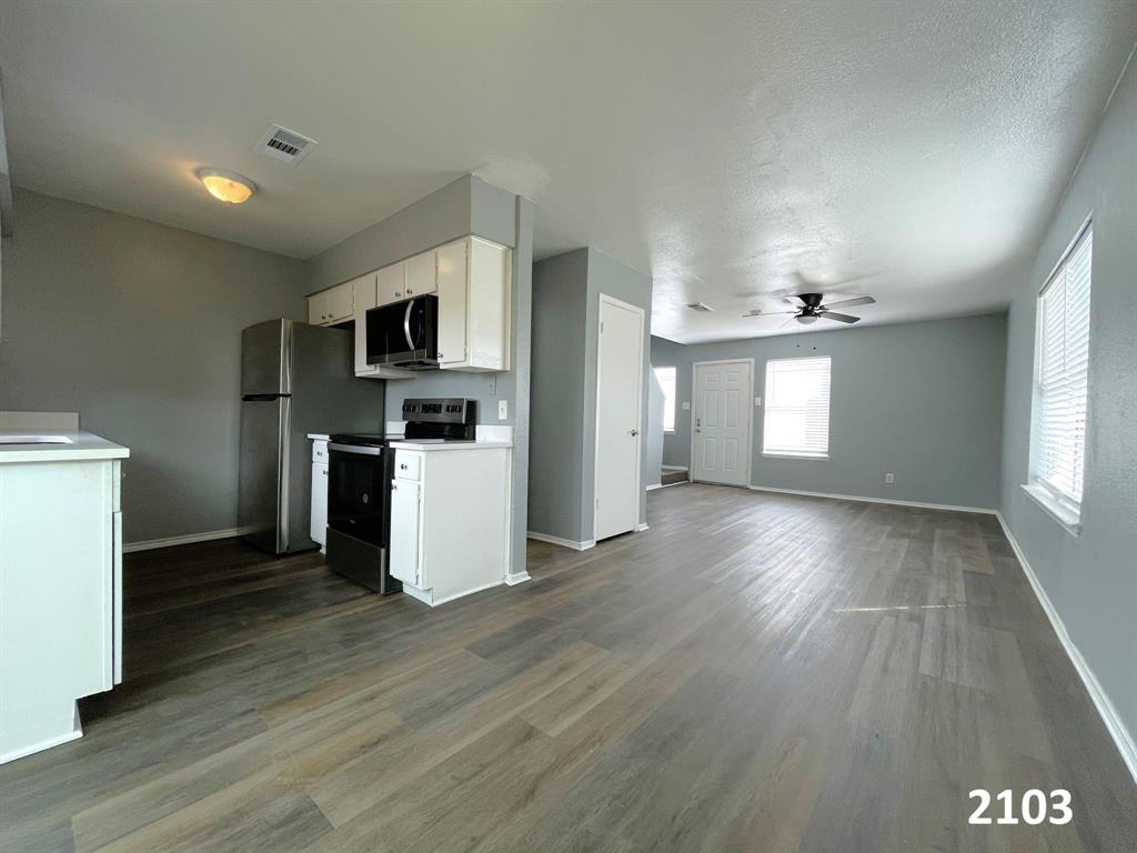 2101 Knoll Crest Drive 2101, 2103, 2105, 2107 Property Photo 33