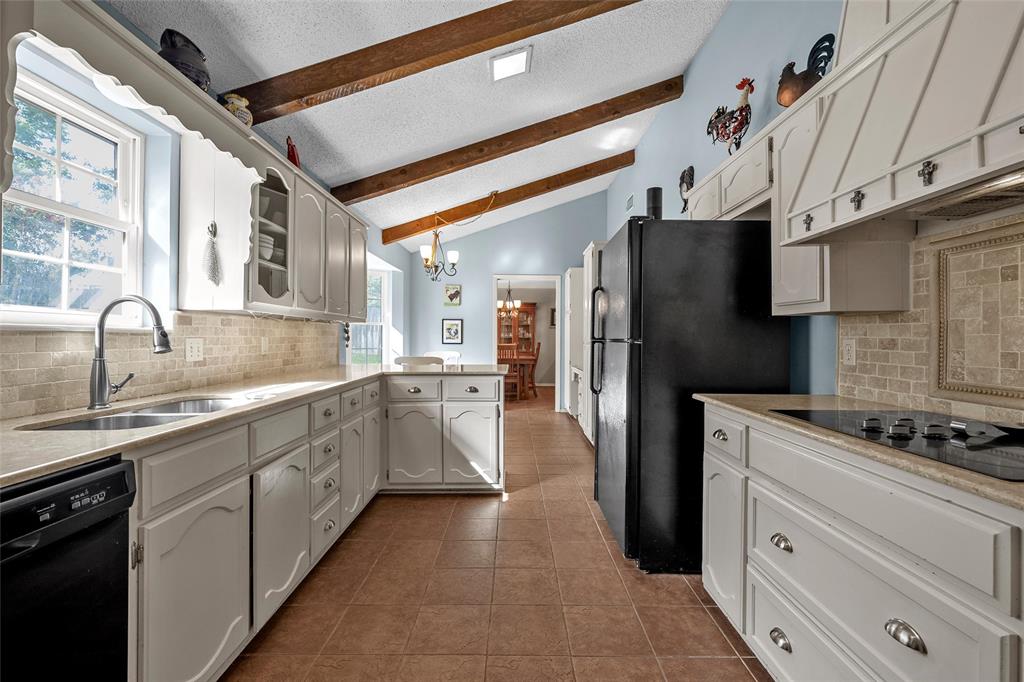 8202 Whippoorwill Drive Property Photo 8
