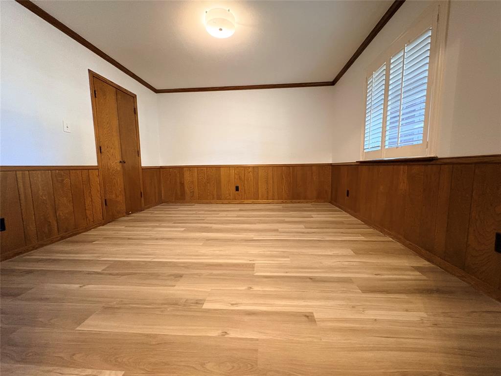 7610 Meadow Oaks Drive Property Photo 9