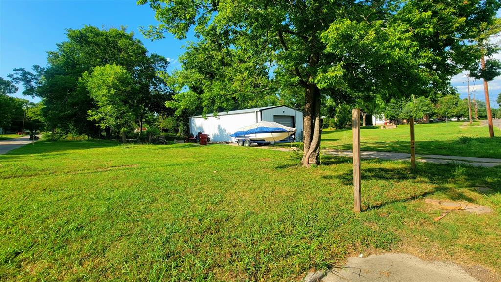 805 S Walnut Property Photo 2