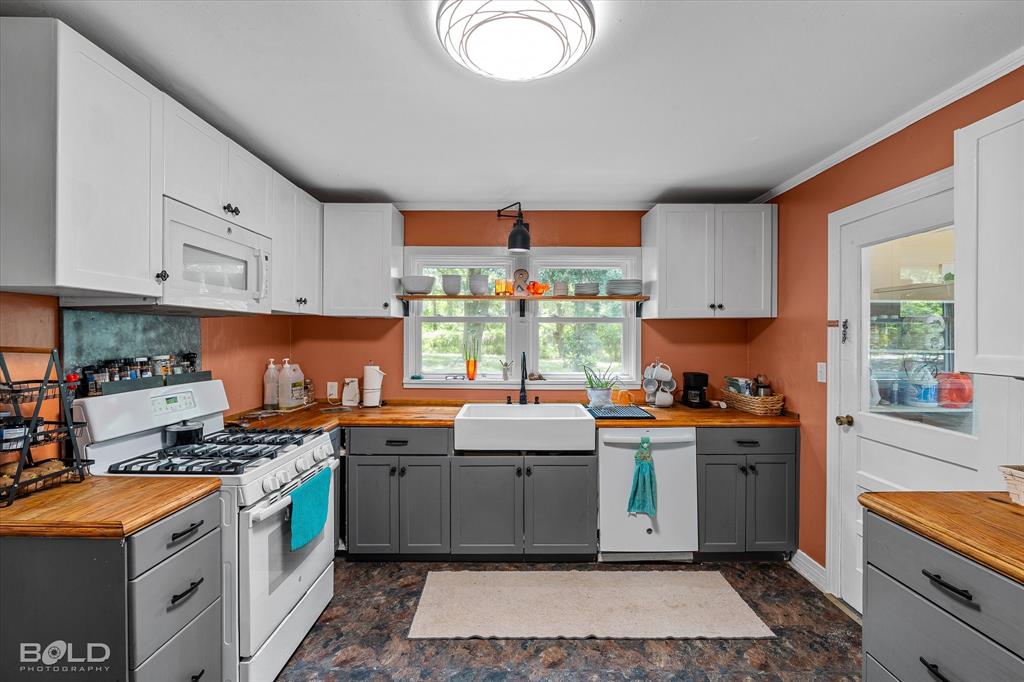 6151 Pine Hill Road Property Photo 5