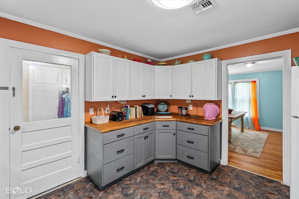 6151 Pine Hill Road Property Photo 7