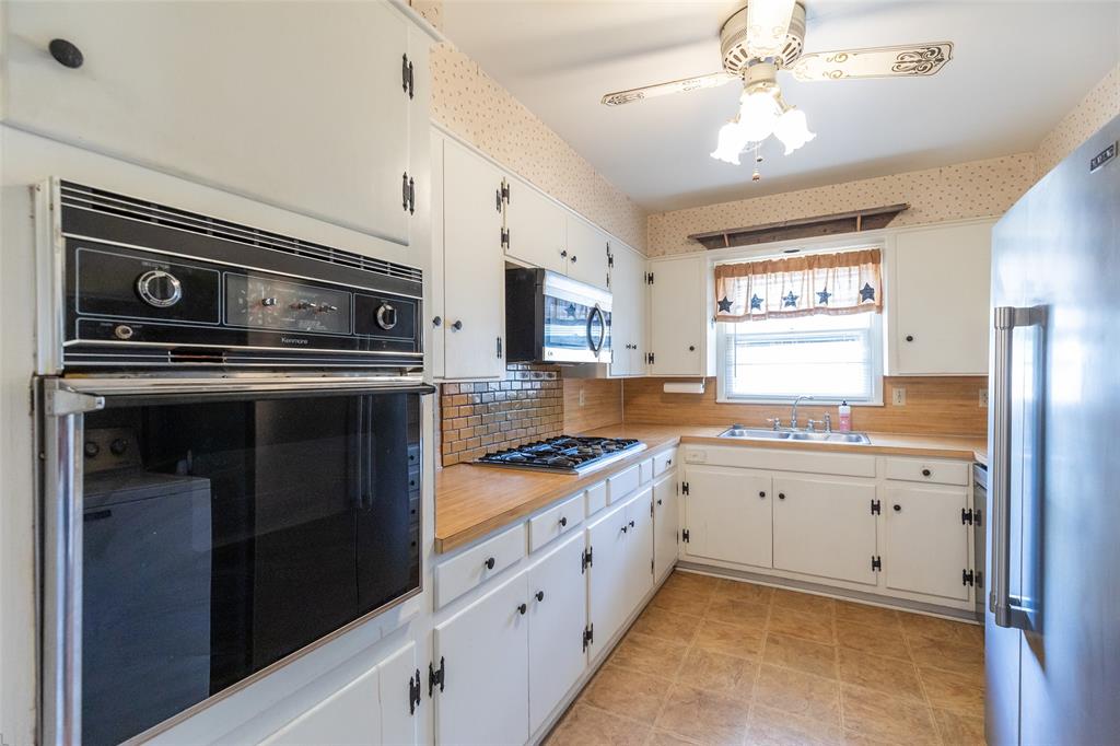 3213 S 22nd Street Property Photo 5