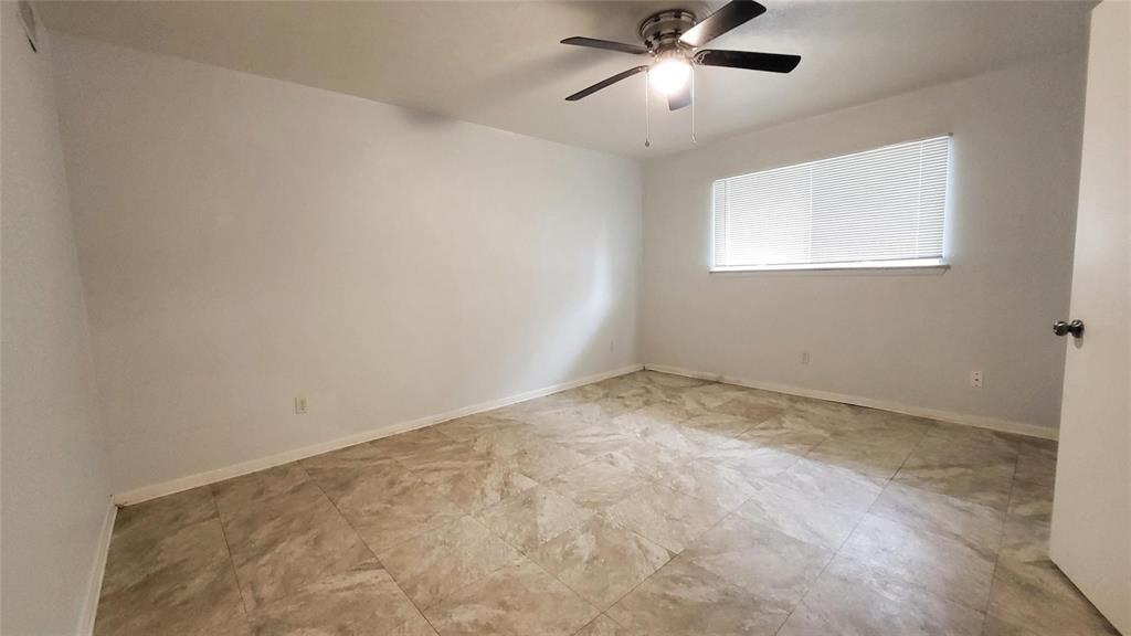 902 Spring Valley Plaza Property Photo 14