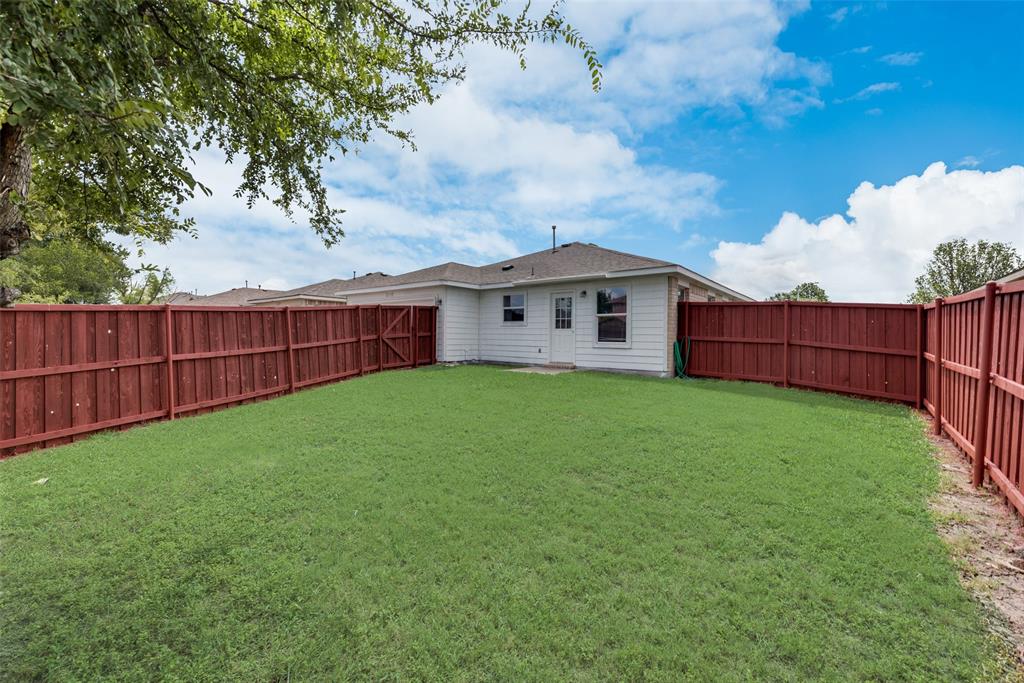 2133 Lone Pecan Drive Property Photo 11