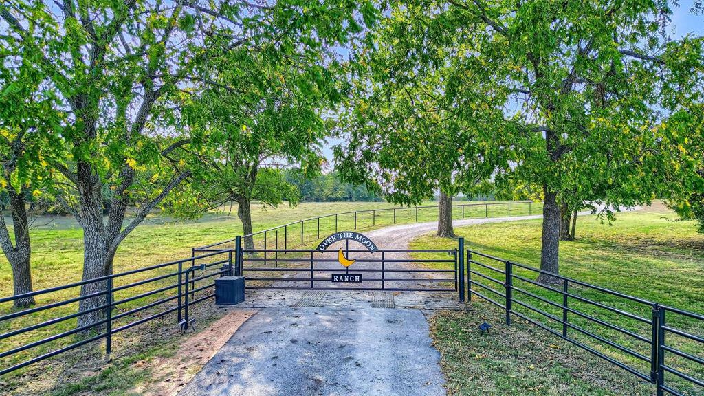 1271 Fm 3496 Property Photo 1