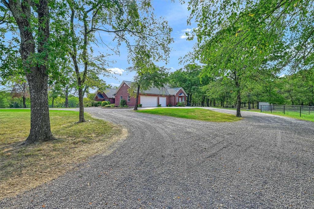 1271 Fm 3496 Property Photo 10
