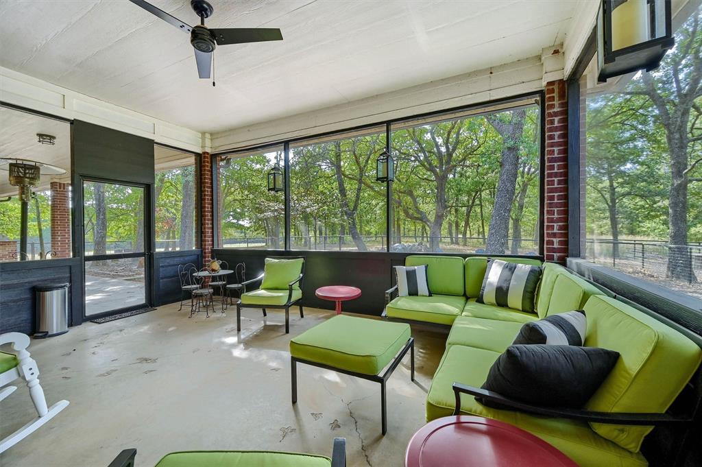 1271 Fm 3496 Property Photo 11