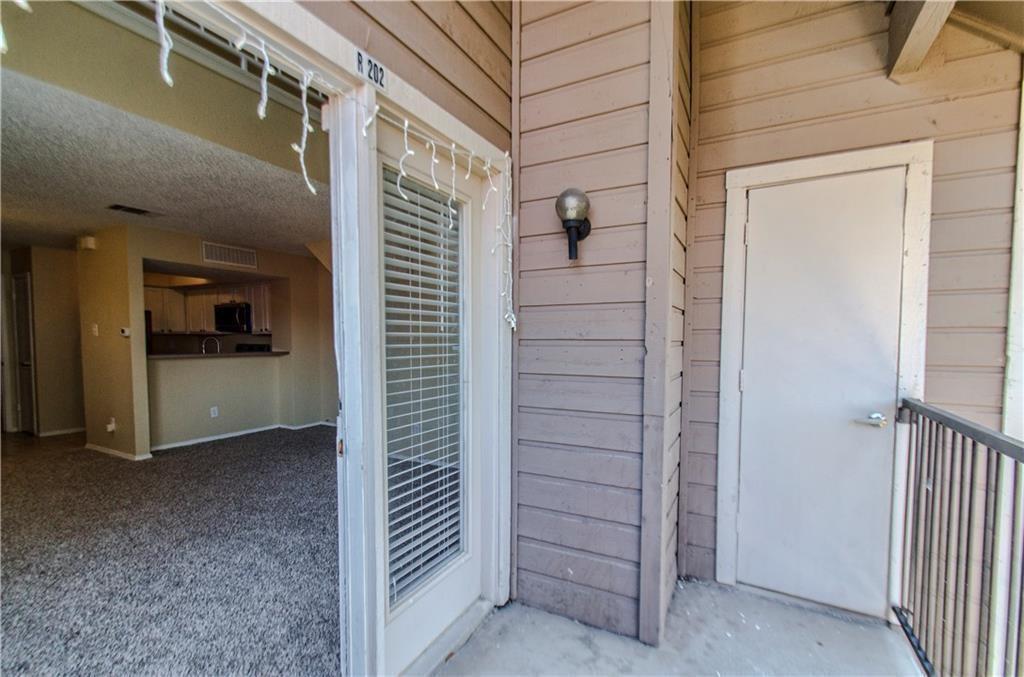 9835 Walnut Street 202 Property Photo 2