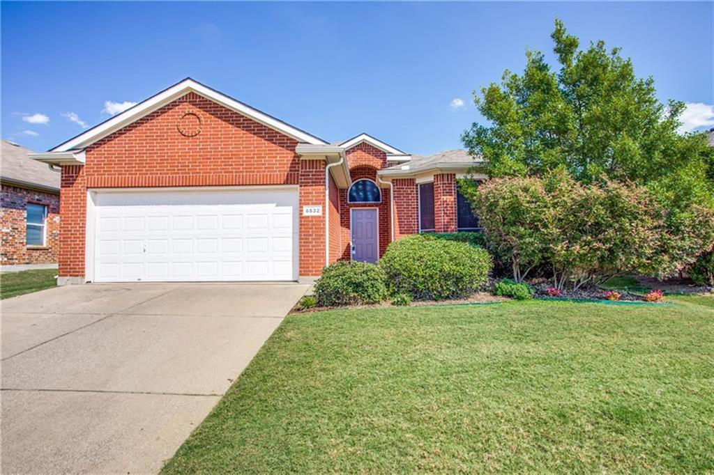 6532 Alexandra Meadows Drive Property Photo 1